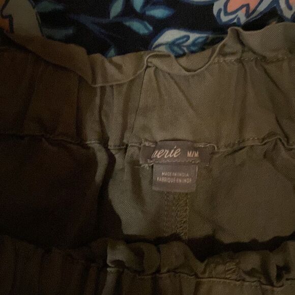 American Eagle paper bag shorts - Picture 4 of 5